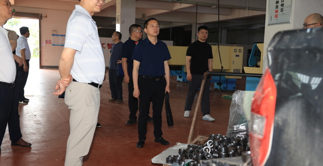 市人社局赴湖南高尔夫旅游职业学院开展“就业公共服务进校园百日行动”